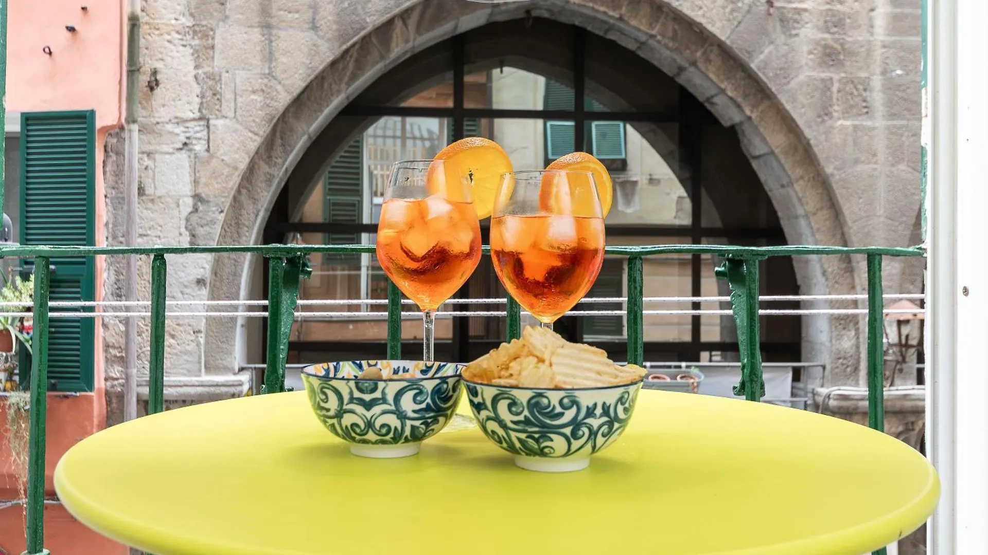 Quadrilocale A 50 Passi Dal Duomo, Primo Piano Nobile 0*, ジェノヴァ イタリア